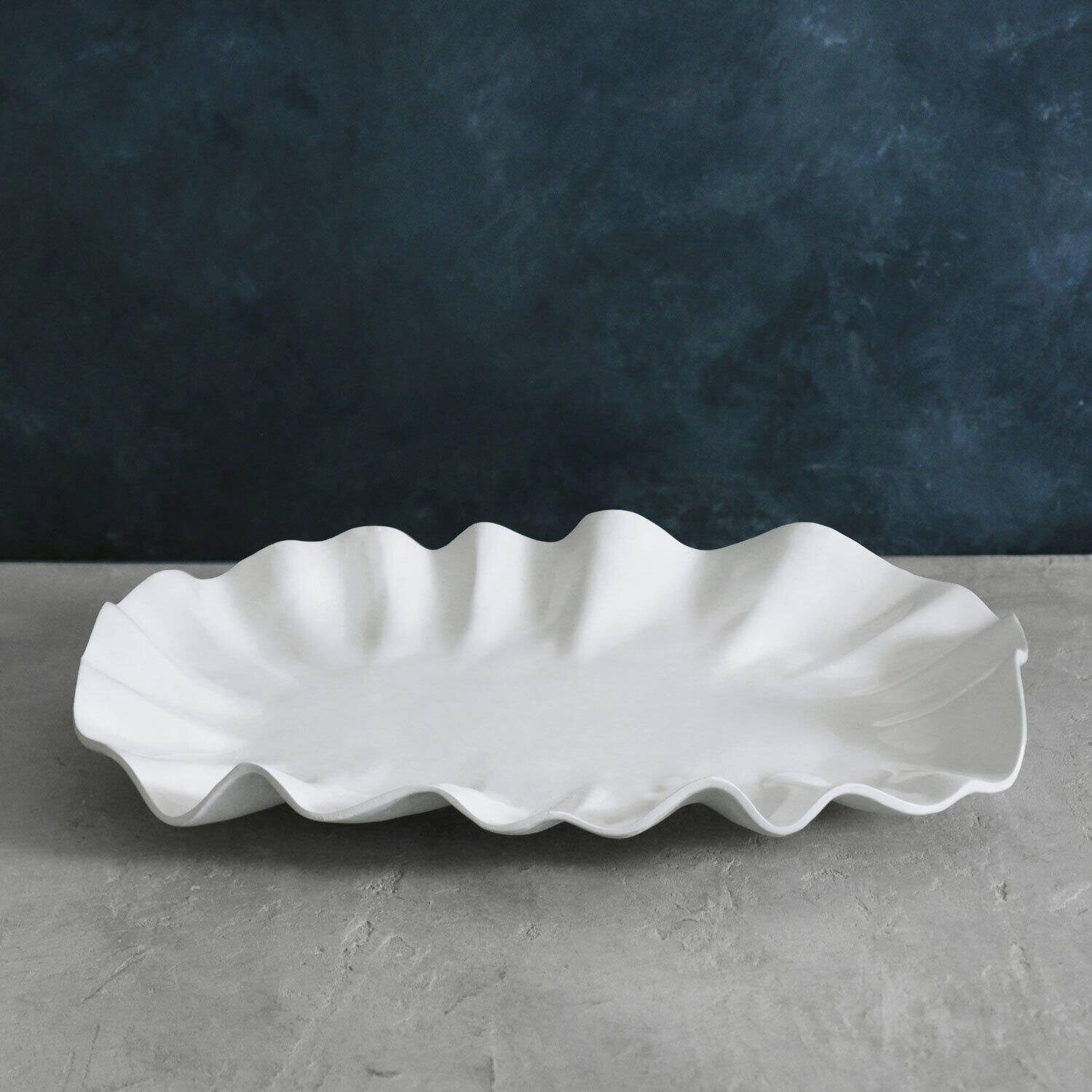 2507 VIDA Bloom Large Oval Platter (White) - Image 1
