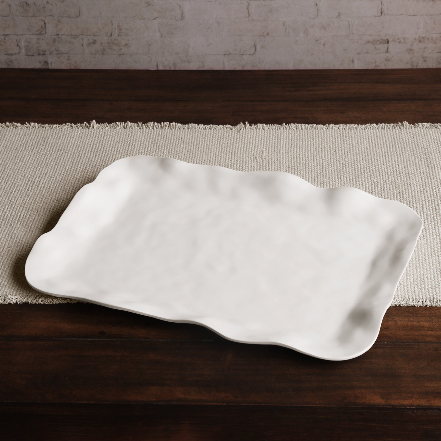 2550-Unstyled VIDA Nube Extra Large Rectangular Tray (White) - Image 1