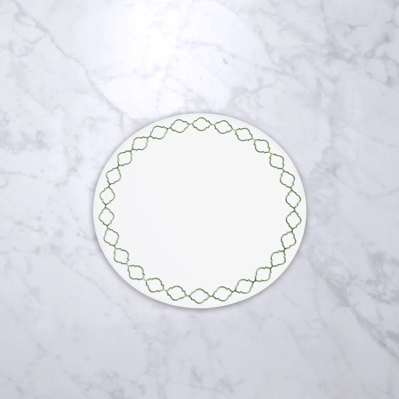 2585_lg VIDA Round Embroidered Quatrefoil 15.5" Round Placemats Set of 4 (Green) - Image 1