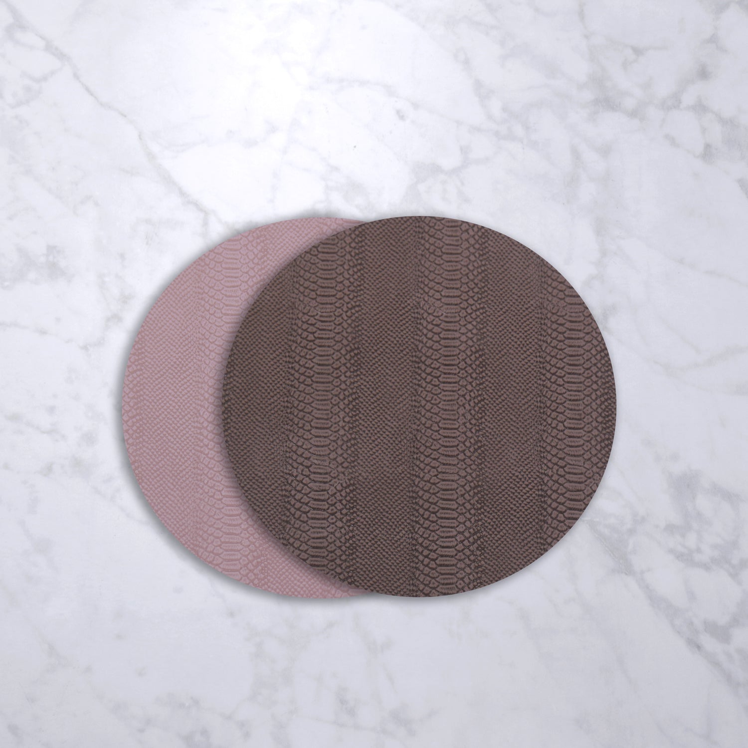 2601 FINAL SALE - VIDA Croc Reversible 15.5" Round Placemats Set of 4 (Pink and Brown) - Image 1