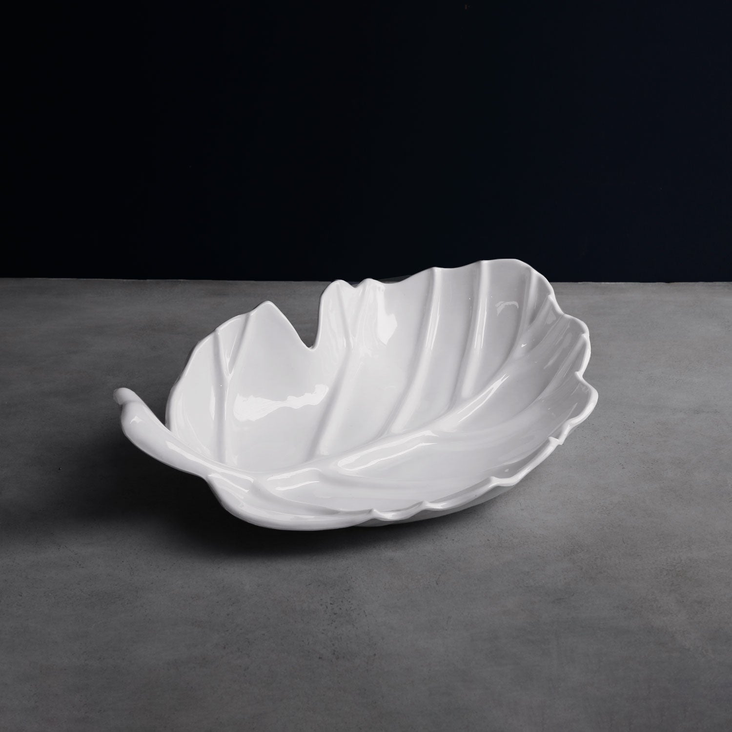 2713 FINAL SALE - VIDA Lettuce Large Leaf Platter (White) - Image 1
