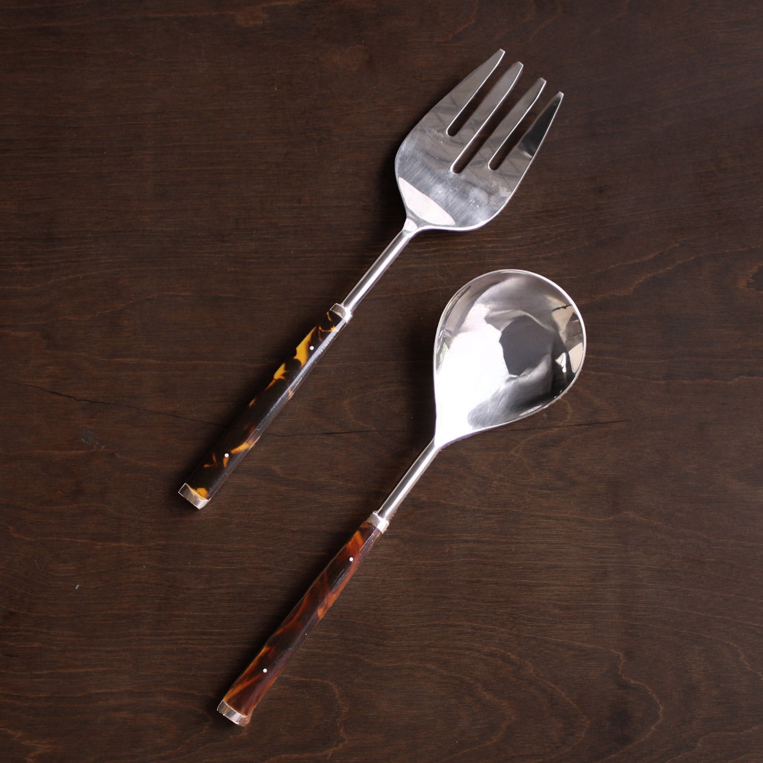 2825 VIDA Tortoise and Stainless Salad Servers - Image 1