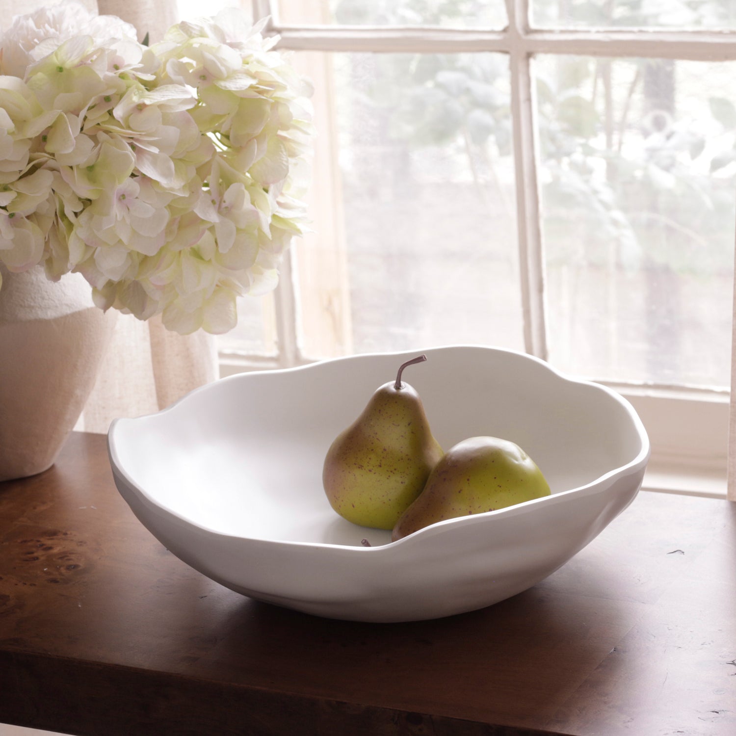2914_f77ae3c3-e990-4061-aaba-6f271065b1e0 VIDA Nube Large Organic Bowl (White) - Image 1