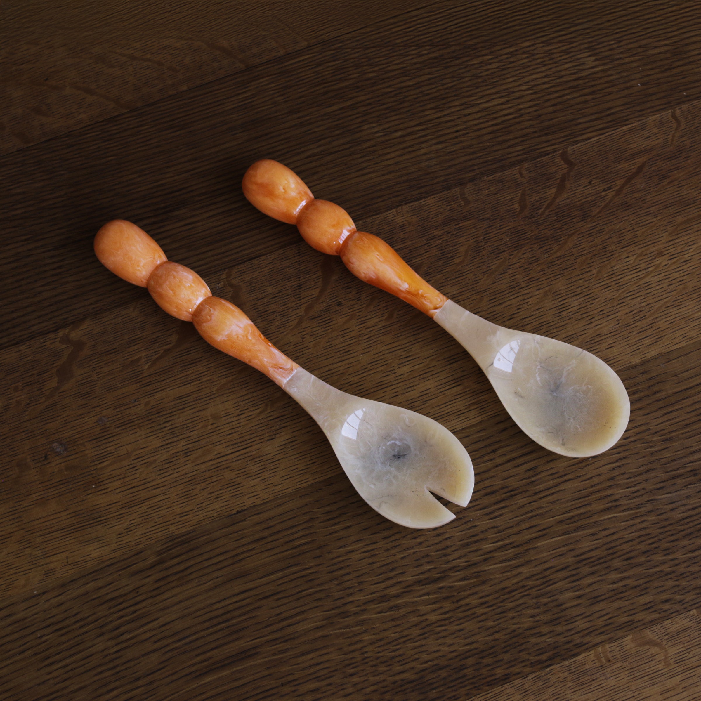 3018_3 RESIN Rio Bubble Salad Servers(Orange) - Image 1