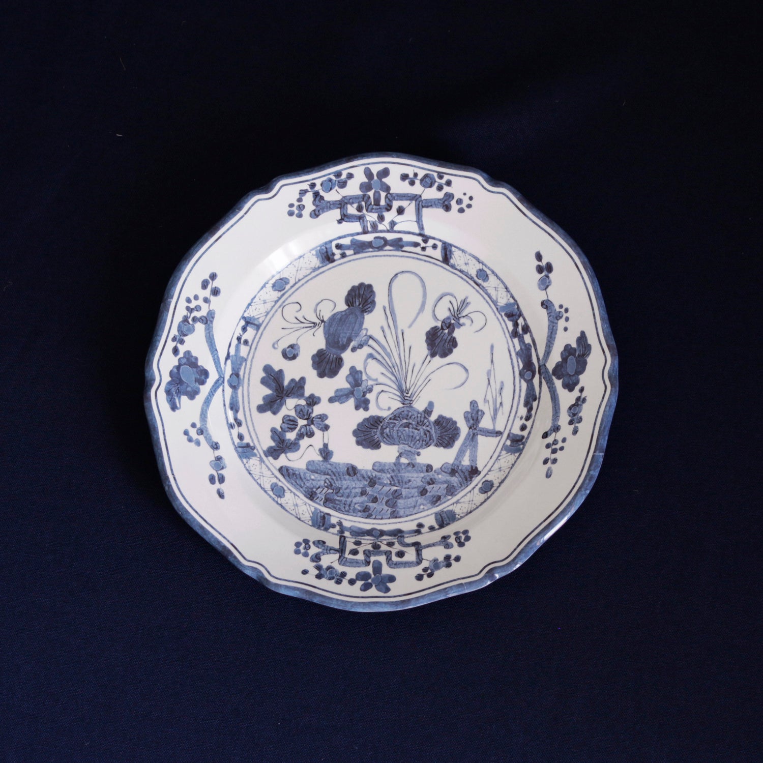 3092 VIDA Faenza 9" Salad Plate Set of 4 White and Blue - Image 1