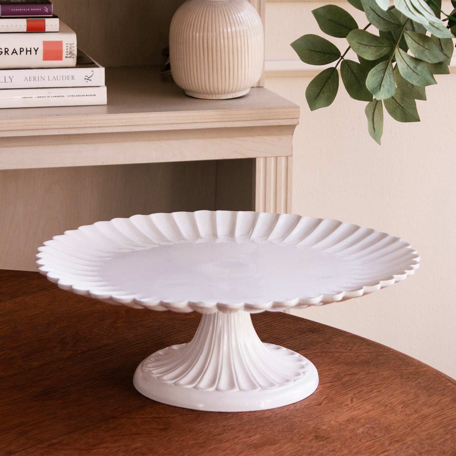 3162 VIDA Vienna Pedestal Cake Plate White - Image 1