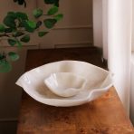 RESIN Alabaster Bowl with Dip White Swirl - Image 3