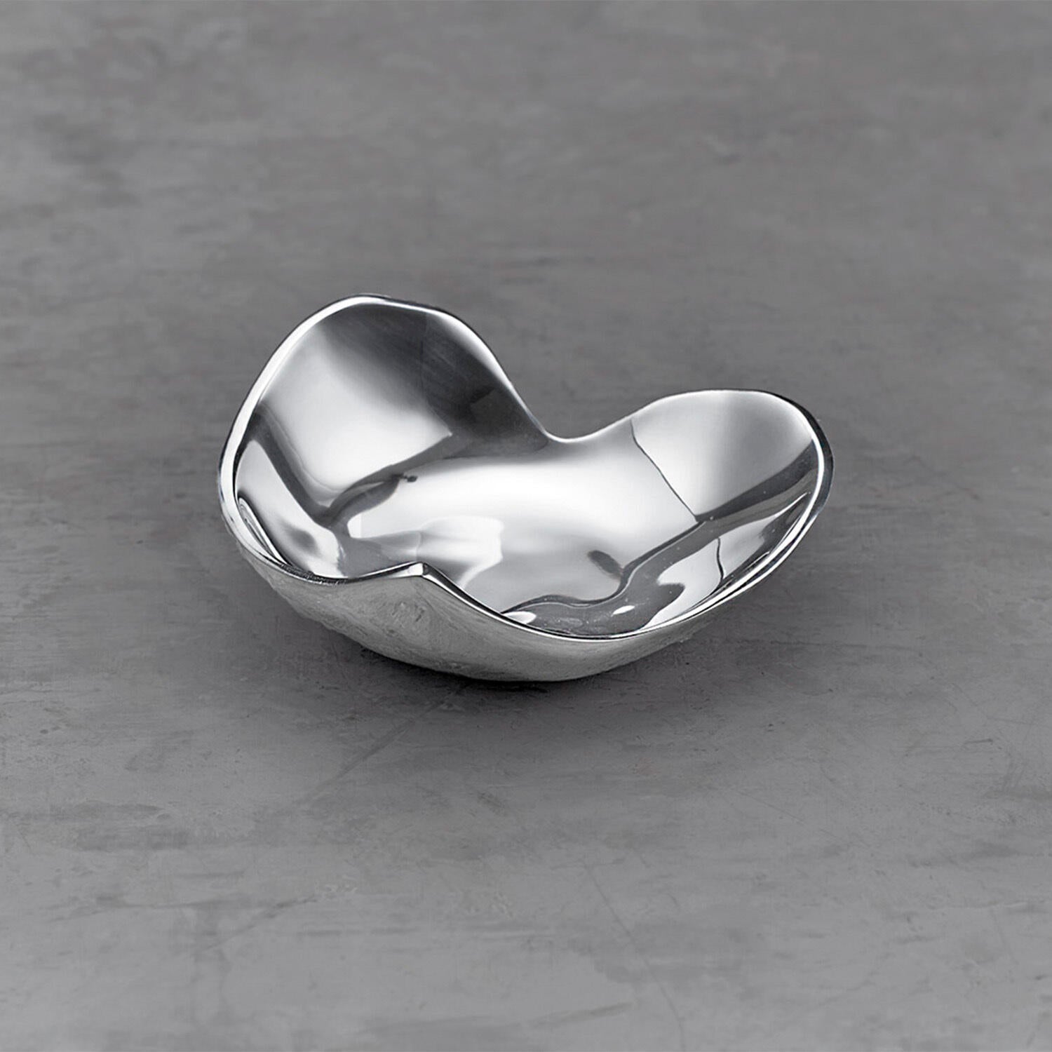 6149 GIFTABLES Soho Heart Bowl - Image 1
