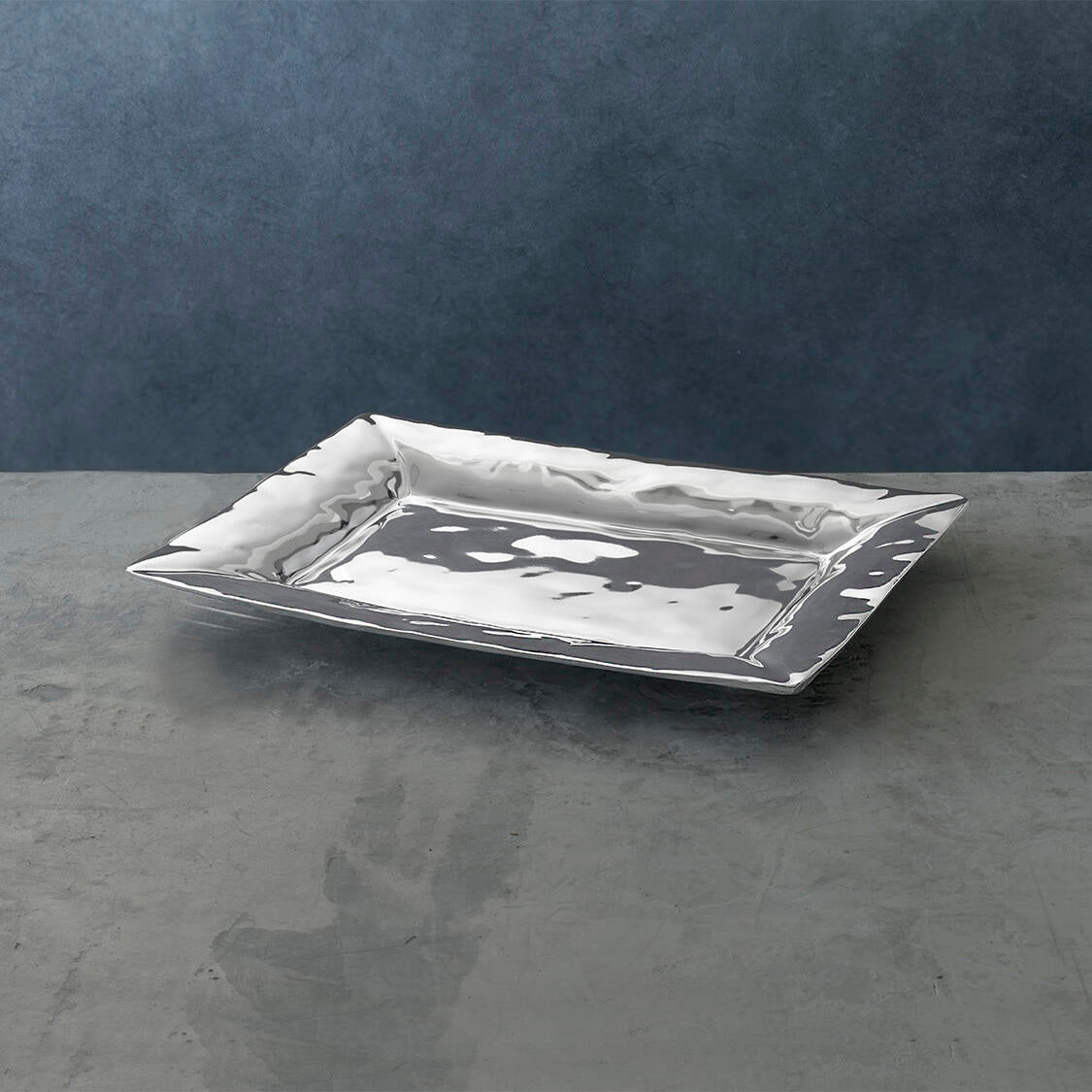 6200 SOHO Medium Rectangular Tray - Image 1