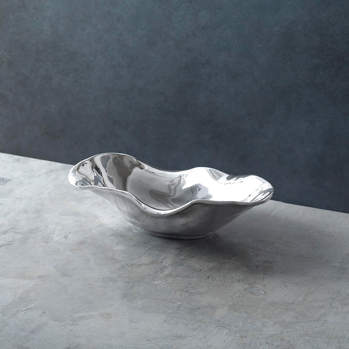 6235 VENTO Medium Oval Bowl - Image 1