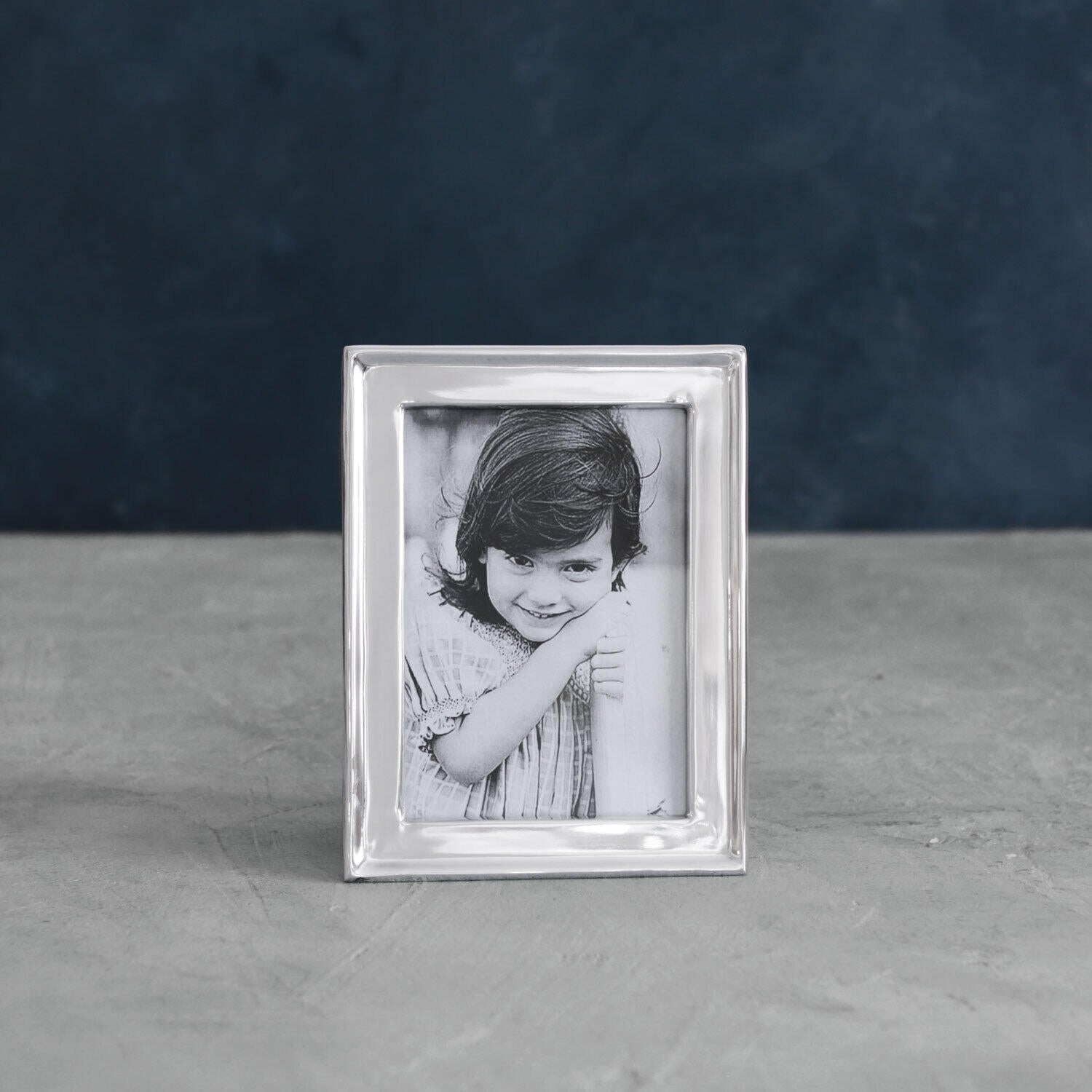 7462 GIFTABLES Jason 5 x 7 Vertical Frame - Image 1