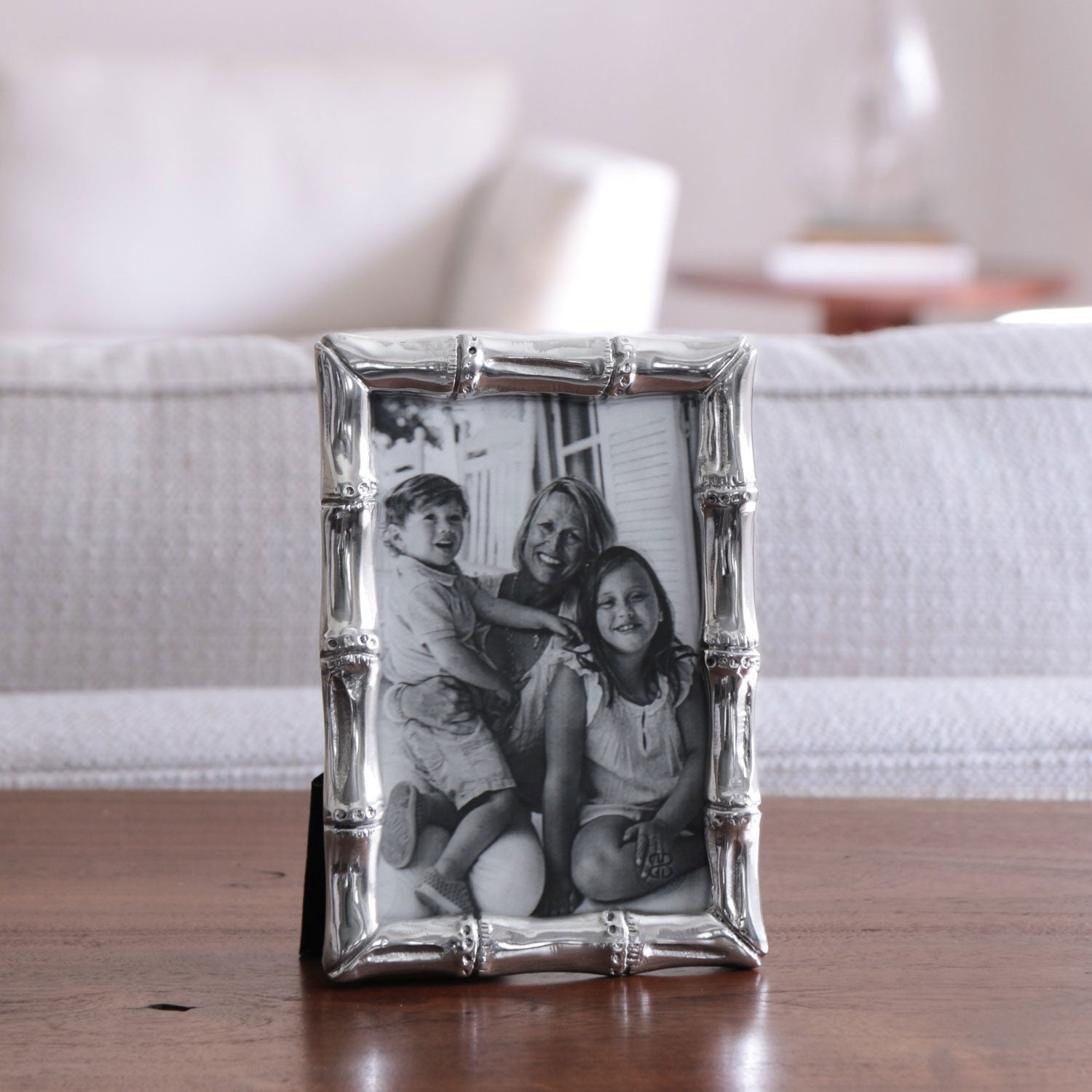 7914_fd629231-687d-4d30-bebd-210c0403a1ac GIFTABLES Garden Bamboo 4 x 6 Frame - Image 1