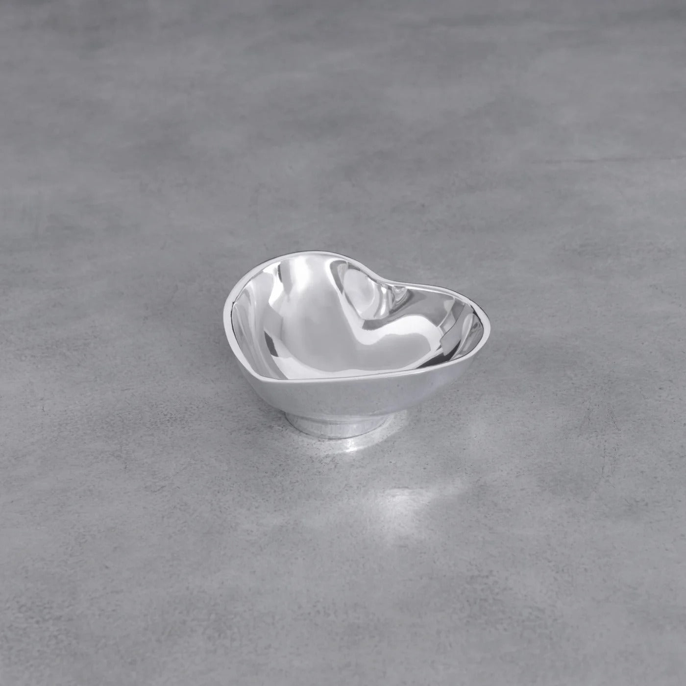 7987_lg GIFTABLES Deep Heart Mini Bowl - Image 1