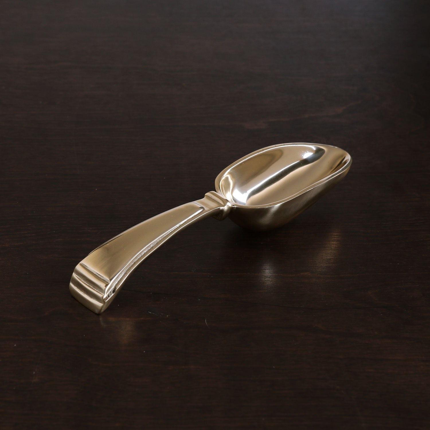 8181 SIERRA MODERN Alejandra Ice Scoop (Gold) - Image 1