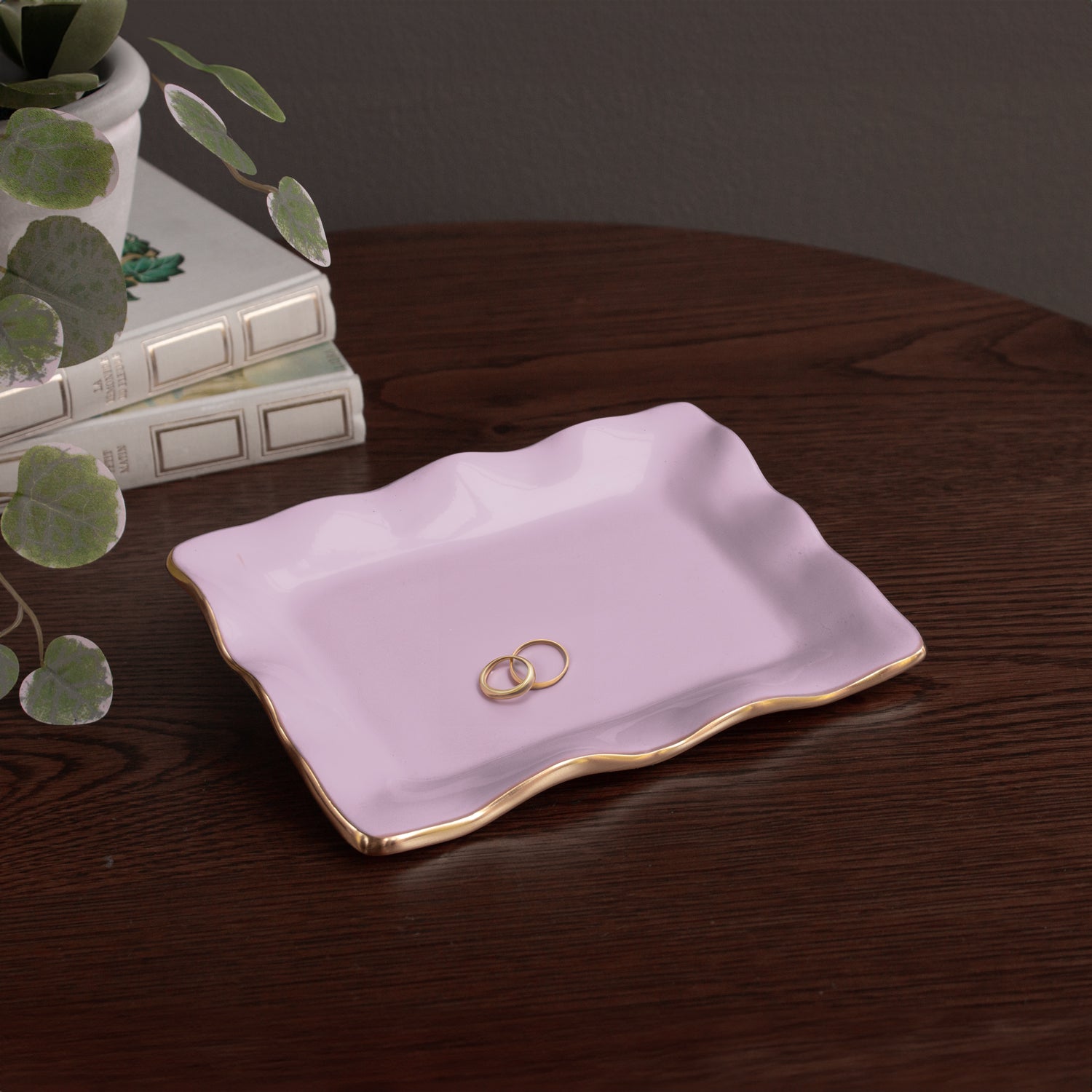 8632_3_7e4d0e68-d066-42ec-96bb-8d63e2e3290d ENCANTO Vento Small Rectangular Tray (Lilac) - Image 1