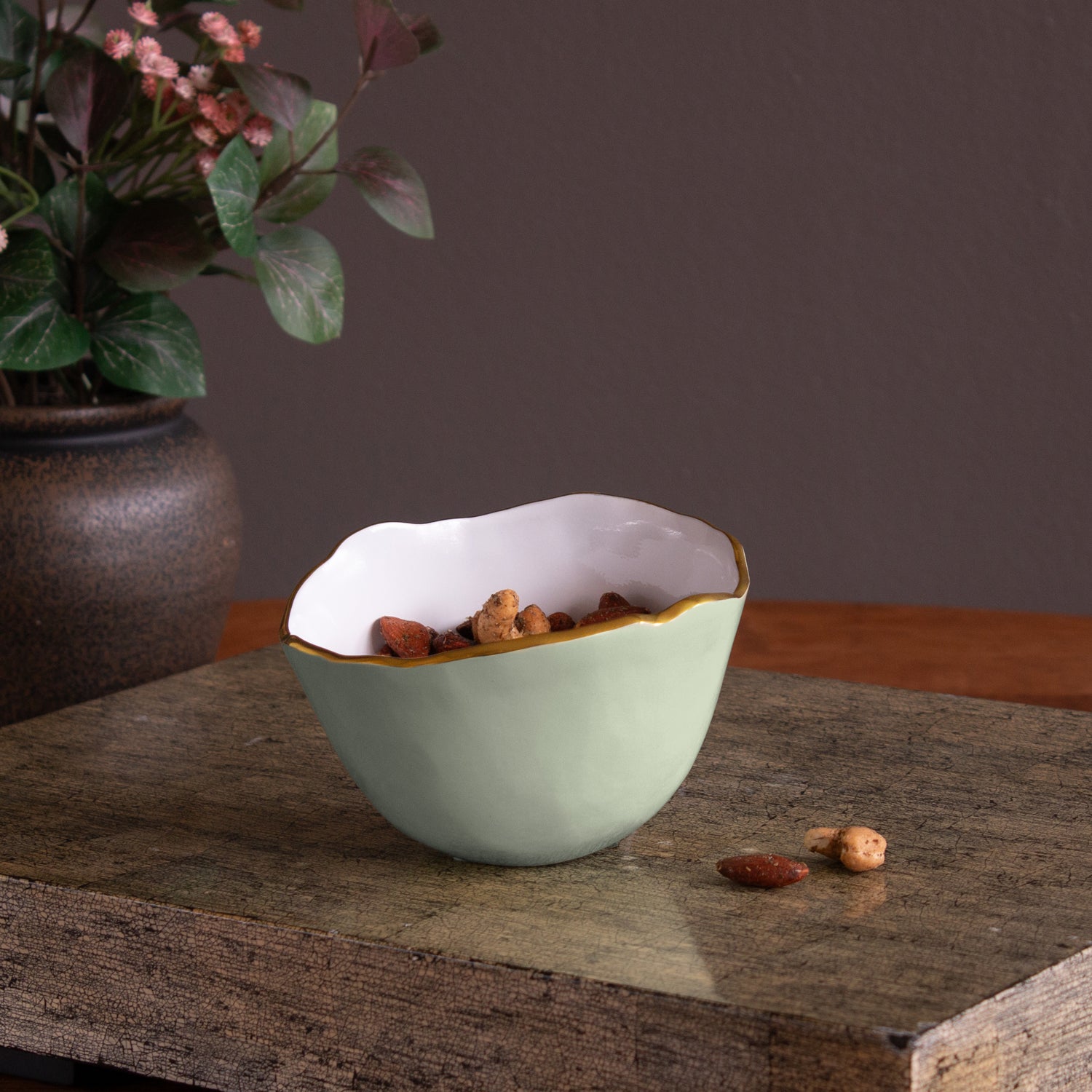 8683_2 ENCANTO Osaka Small Bowl (Pistachio and White) - Image 1
