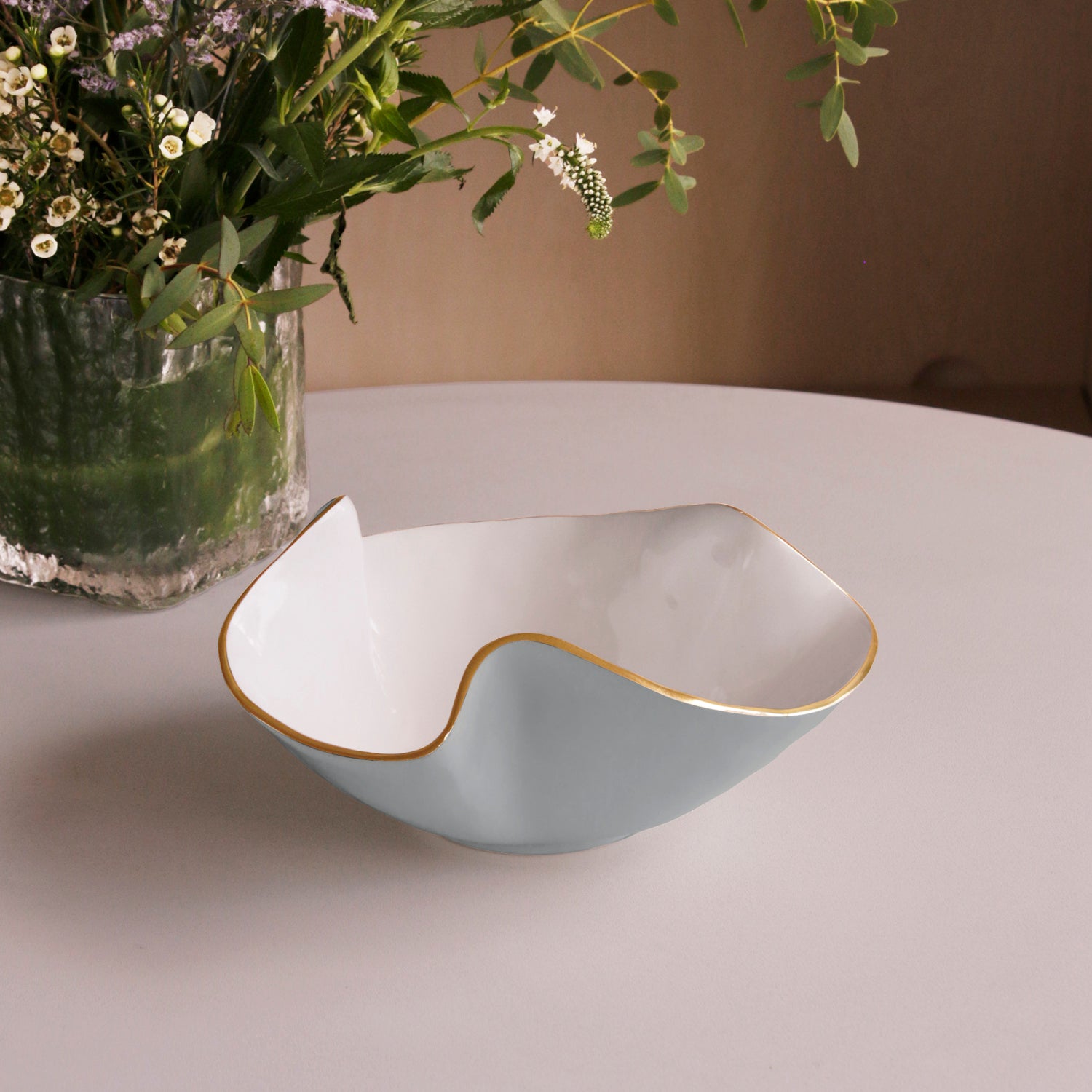 8923 ENCANTO Aries Medium Bowl Slate and White - Image 1